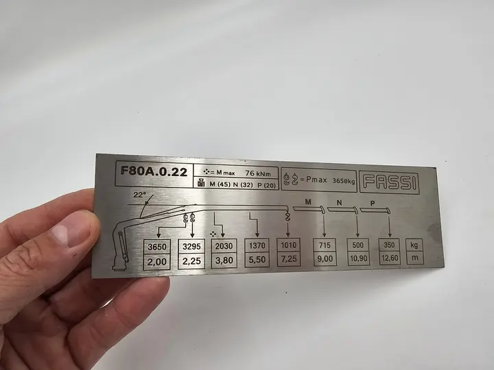 Przykład graweru laserowego na tabliczce znamionowej, zdjęcie 68